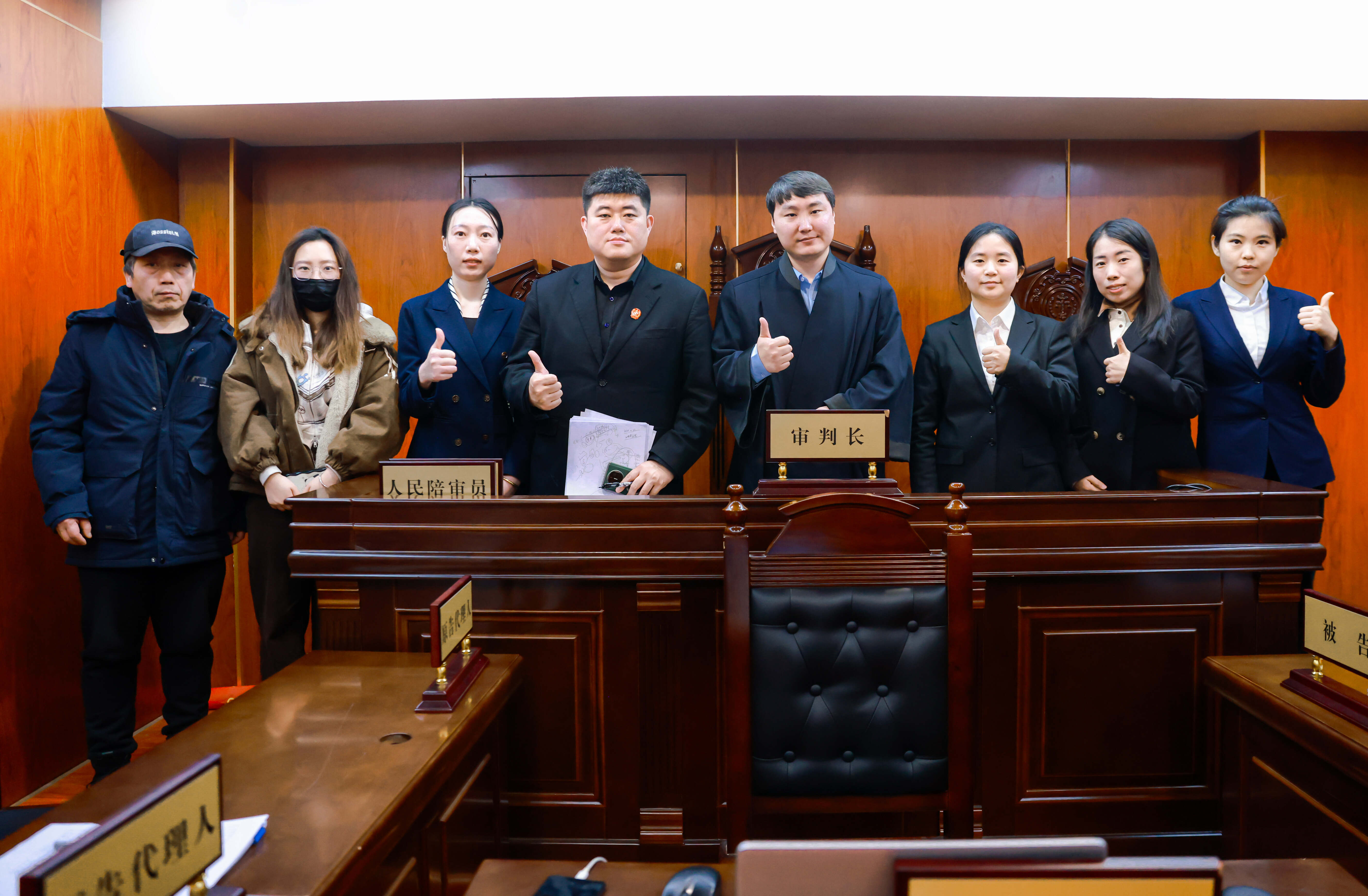 一场为客户而战的模拟法庭：数字背后的温度与力量